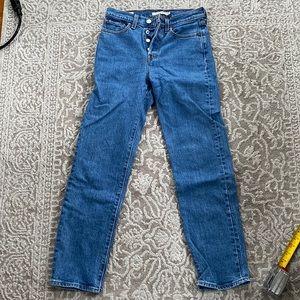 LEVIS WEDGIE STRAIGHT JEANS